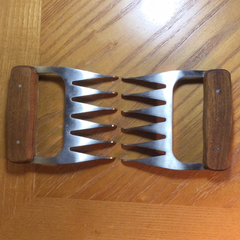 NEW Wolf Claw Meat Handler Kitchen Utensils